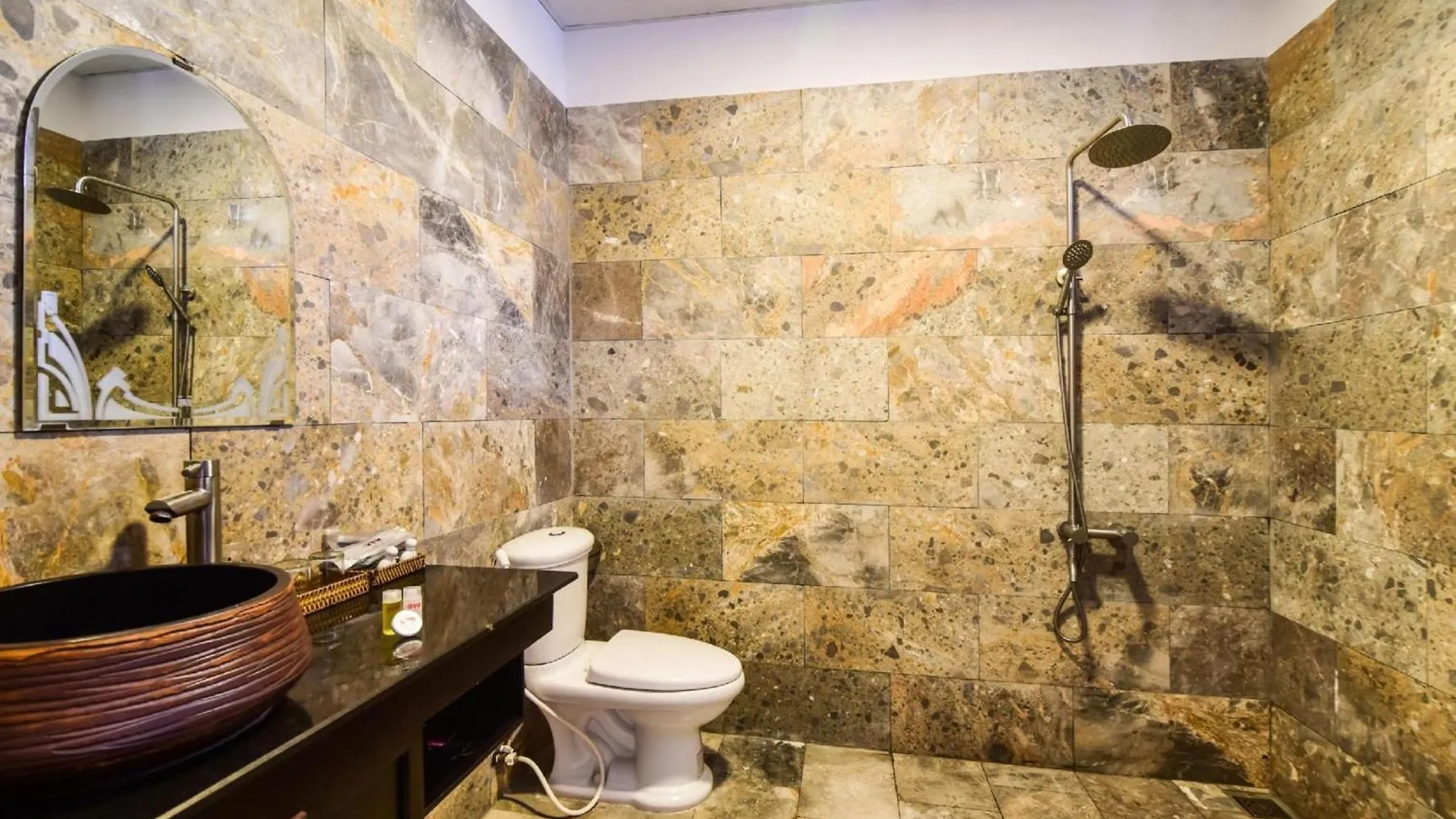 Oyo 473 Suburban Villa Hội An 2*,